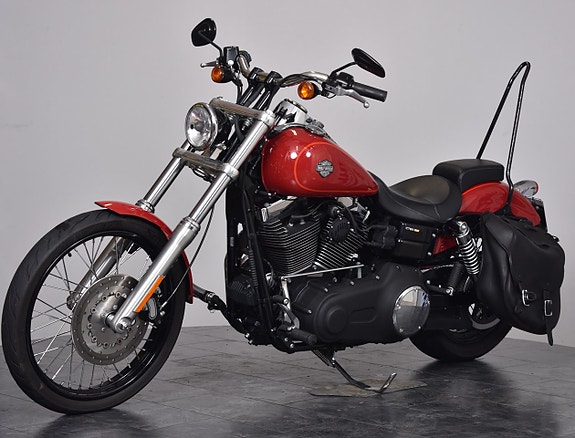 Harley-Davidson Wide Glide Vance & Hines Slip-on / Sissybar / Läderväska 3 of 18