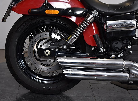 Harley-Davidson Wide Glide Vance & Hines Slip-on / Sissybar / Läderväska 11 of 18