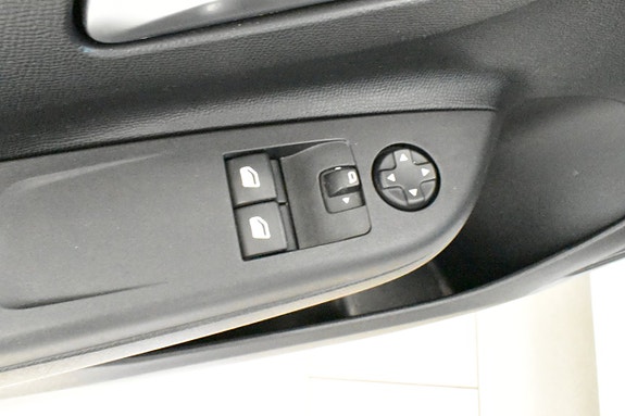 Opel Corsa 12 of 17