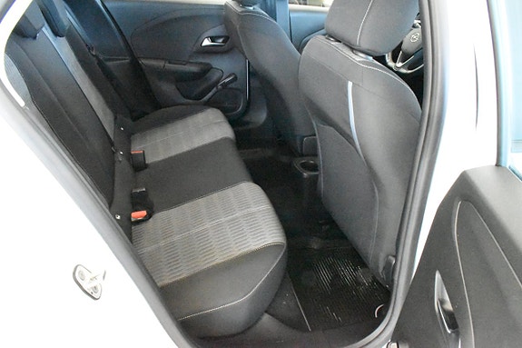 Opel Corsa 8 of 17