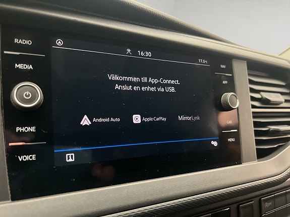 Volkswagen Transporter 22 of 30