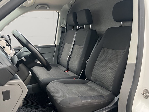 Volkswagen Transporter 18 of 30
