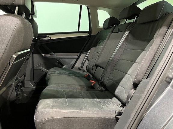 Volkswagen Tiguan 10 of 21