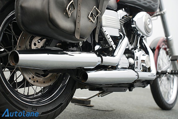Harley-Davidson Wide Glide *Nyservad, Sissybar, Sidoväskor 25 of 26
