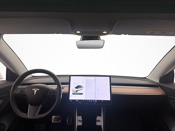 Tesla Model 3 18 of 30