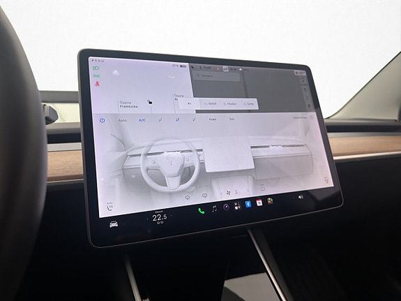 Tesla Model 3 21 of 30