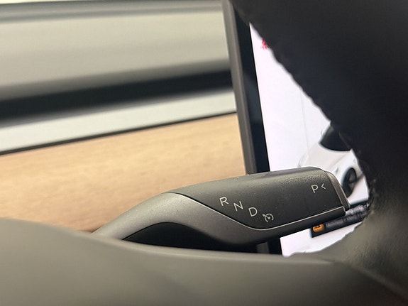 Tesla Model 3 17 of 30