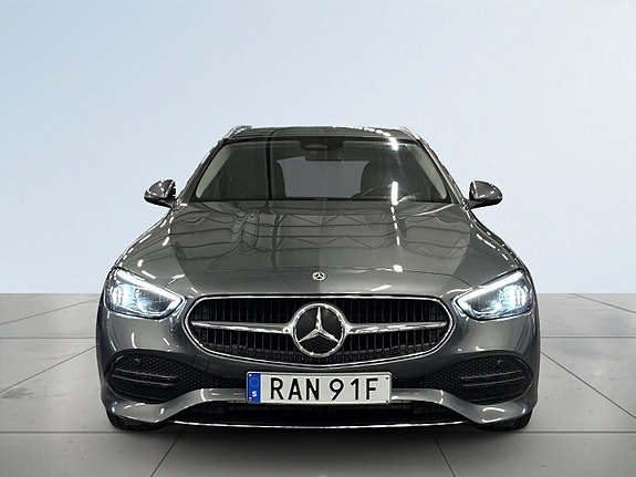 Mercedes-Benz C300 2 of 23