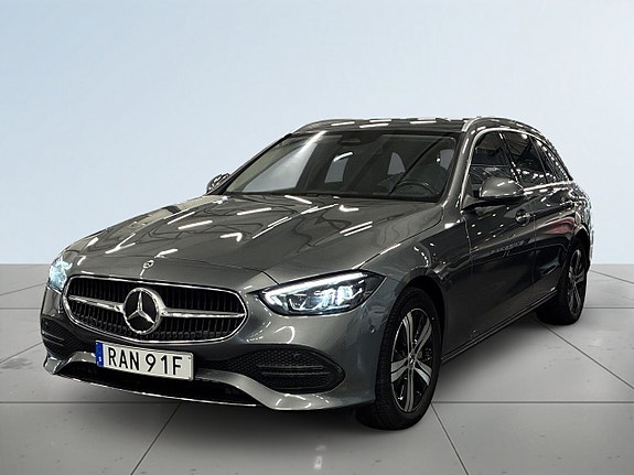 Mercedes-Benz C300 16 of 23
