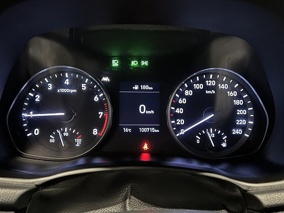 Hyundai i30 12 of 25