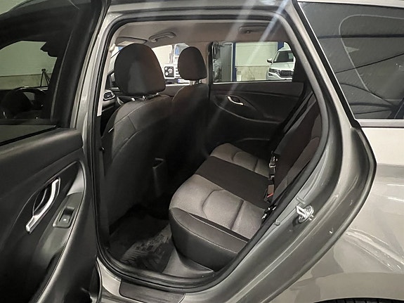 Hyundai i30 14 of 25