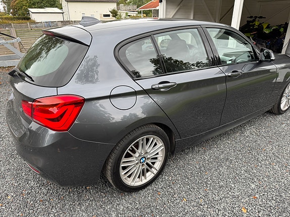 BMW 118i 3 of 6