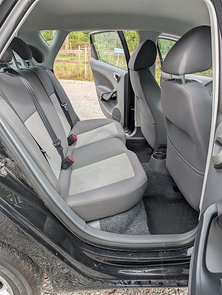 Seat Ibiza 3 of 8