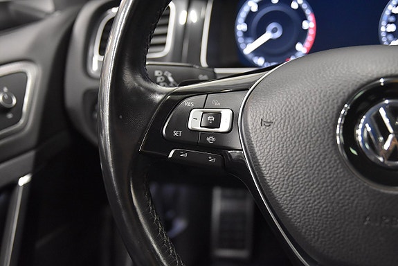 Volkswagen Golf Alltrack 10 of 22
