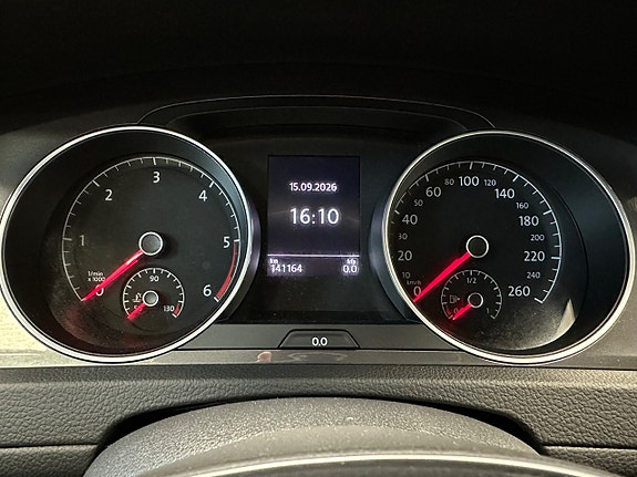 Volkswagen Golf Alltrack 21 of 28