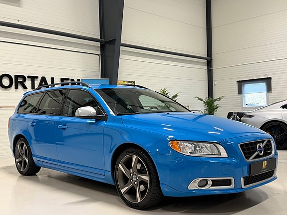 Volvo V70 8 of 20