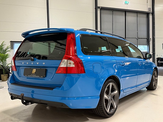 Volvo V70 7 of 20
