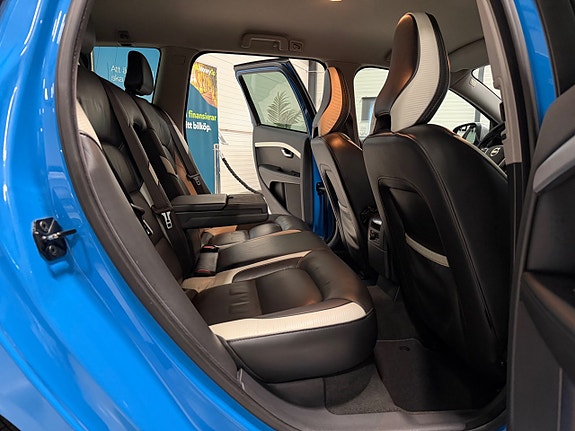 Volvo V70 14 of 20