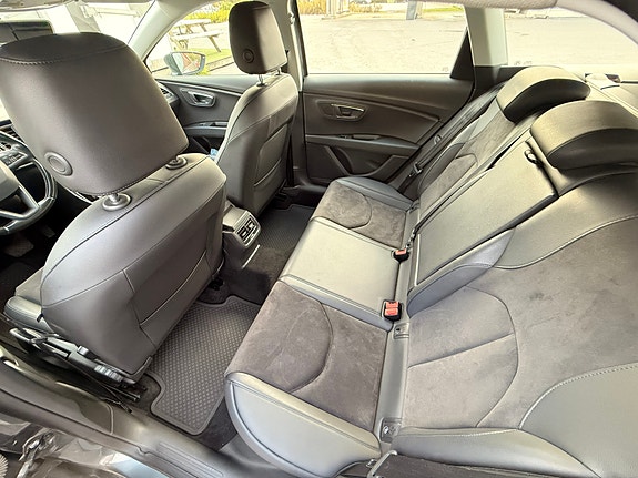 Seat Leon 4 of 5
