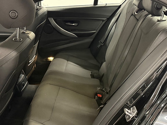 BMW 320d 7 of 20