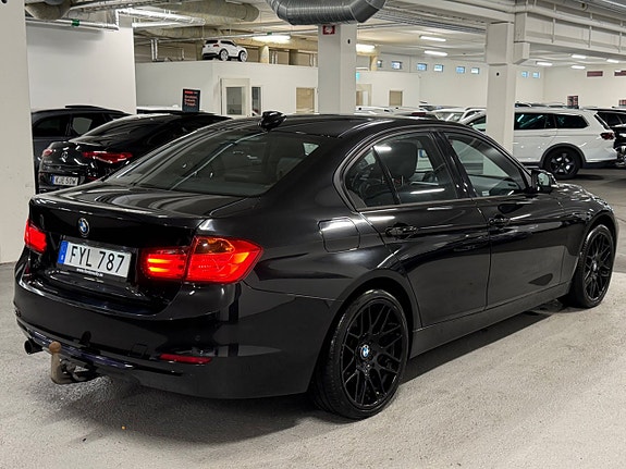 BMW 320d 4 of 20