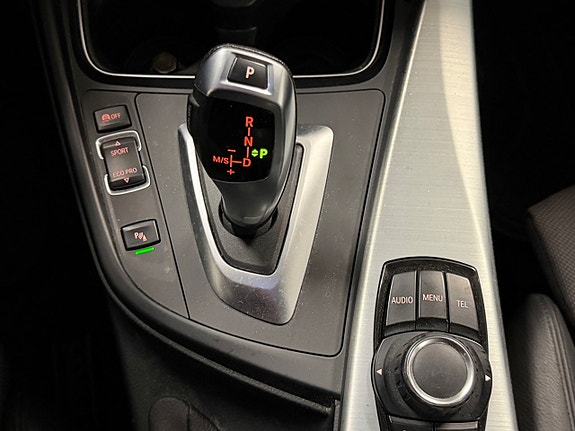 BMW 320d 13 of 20