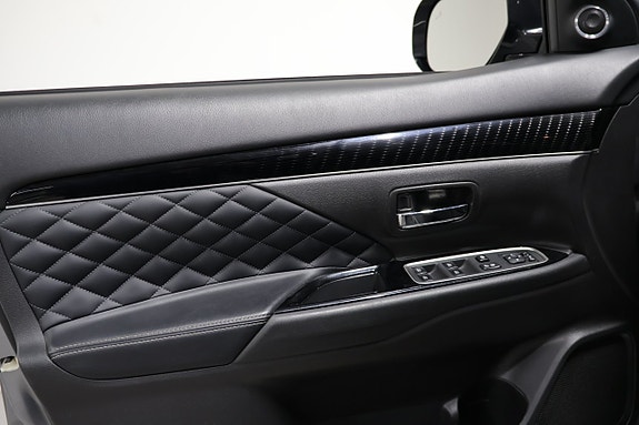 Mitsubishi Outlander 21 of 29
