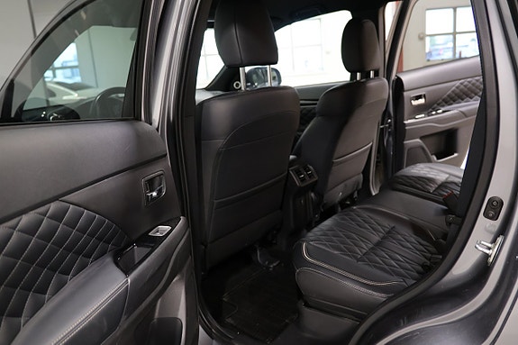 Mitsubishi Outlander 14 of 29