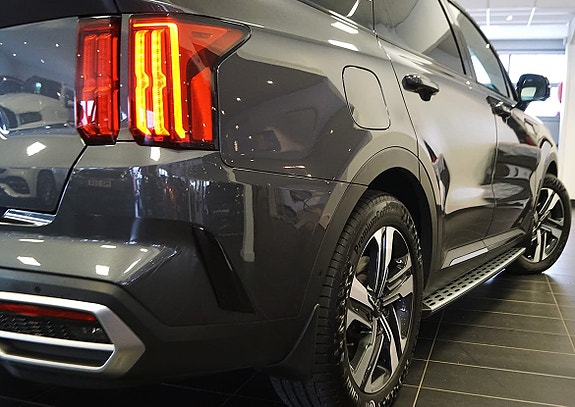 Kia Sorento 9 of 29