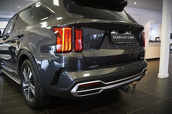 Kia Sorento 4 of 29