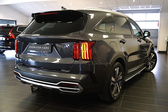 Kia Sorento 8 of 29