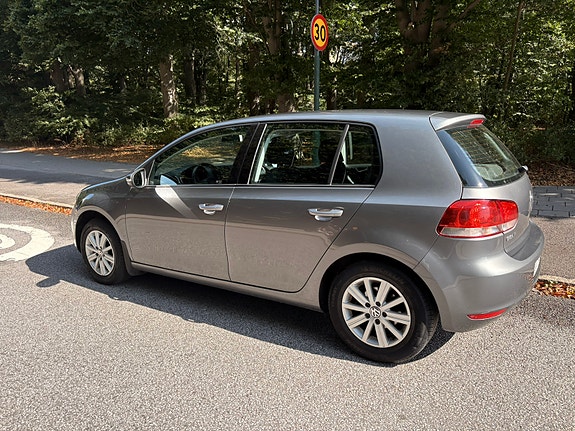 Volkswagen Golf VI 2 of 3