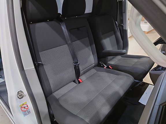 Volkswagen Transporter 9 of 15
