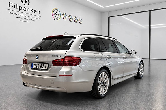 BMW 520d 2 of 22