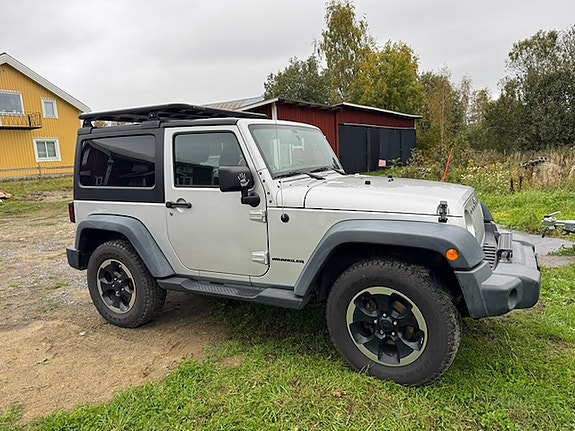 Jeep Wrangler 4 of 11