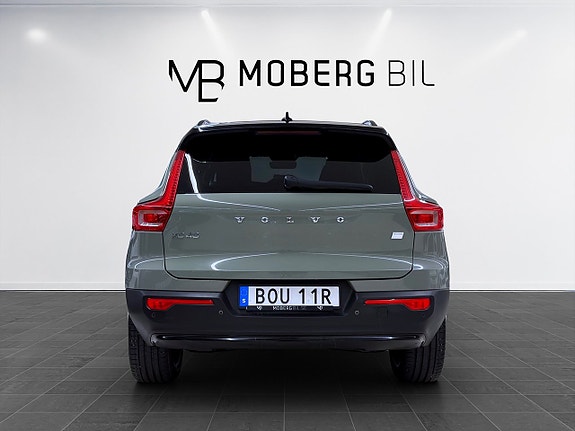 Volvo XC40 6 of 19