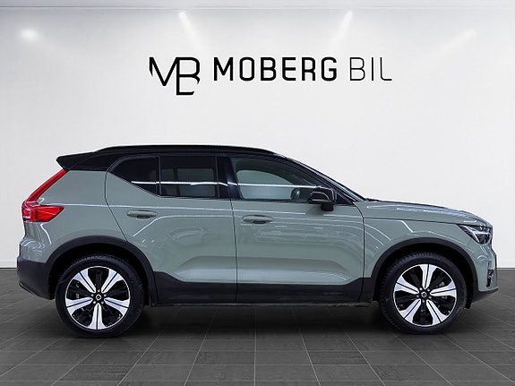 Volvo XC40 4 of 19
