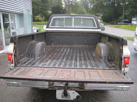GMC Sierra 6 of 17