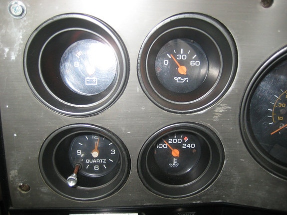 GMC Sierra 13 of 17