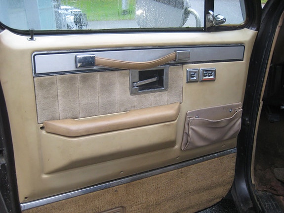 GMC Sierra 9 of 17