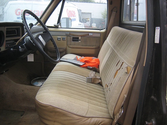 GMC Sierra 8 of 17