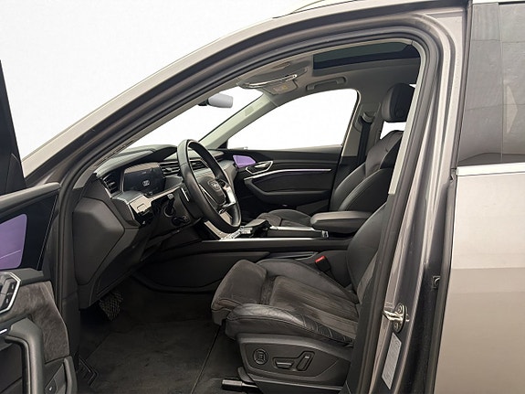 Audi e-tron 12 of 30
