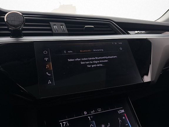 Audi e-tron 25 of 30