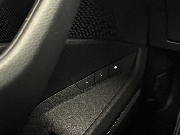 Audi e-tron 16 of 30