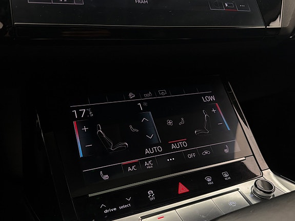 Audi e-tron 26 of 30