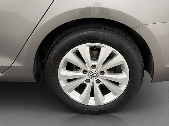 Volkswagen Golf I 27 of 30