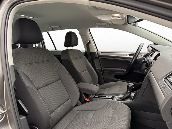 Volkswagen Golf I 21 of 30