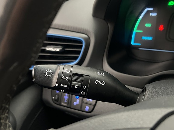Hyundai IONIQ 14 of 30