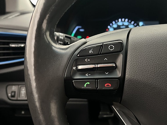 Hyundai IONIQ 15 of 30