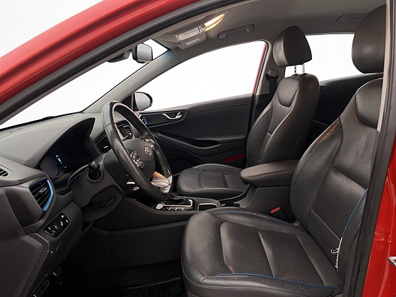 Hyundai IONIQ 10 of 30